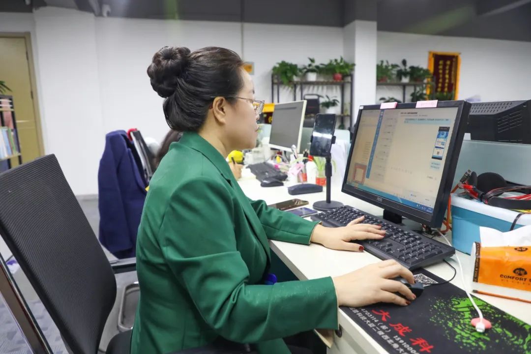 家庭教育問(wèn)題及對(duì)老師的建議要求_家庭教育問(wèn)題及對(duì)老師的建議要求_家庭教育問(wèn)題及對(duì)老師的建議要求